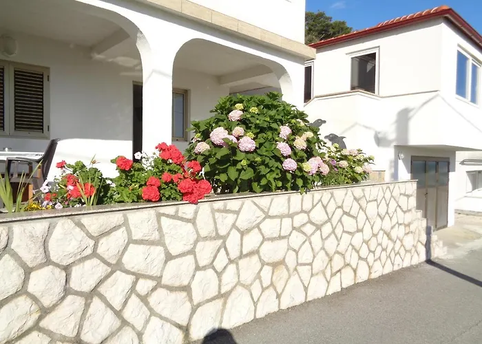Apartament With Parking Space Lopar, Rab - 17103